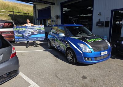 Beschriftetes Firmenfahrzeug von Abt Extreme Car Design